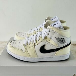 NIKE Air Jordan 1 Mid Coconut Milk/Summit White/White/Black - US 7